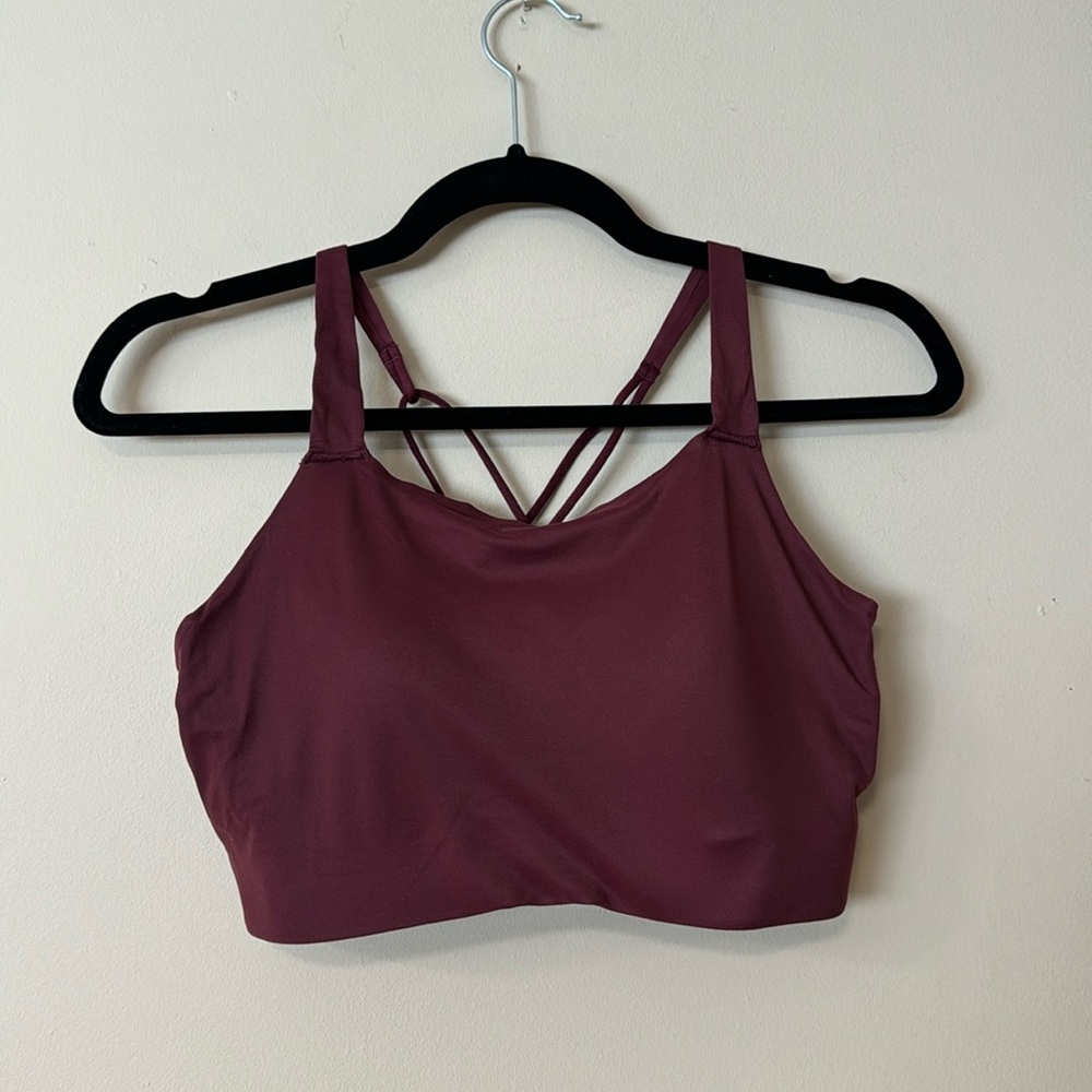 [L] Nike Sports Bra